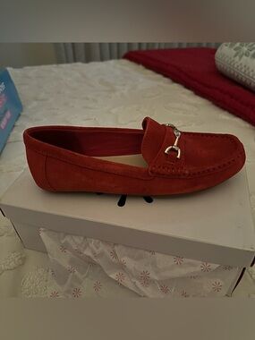 Isaac Mizrahi Red Flats